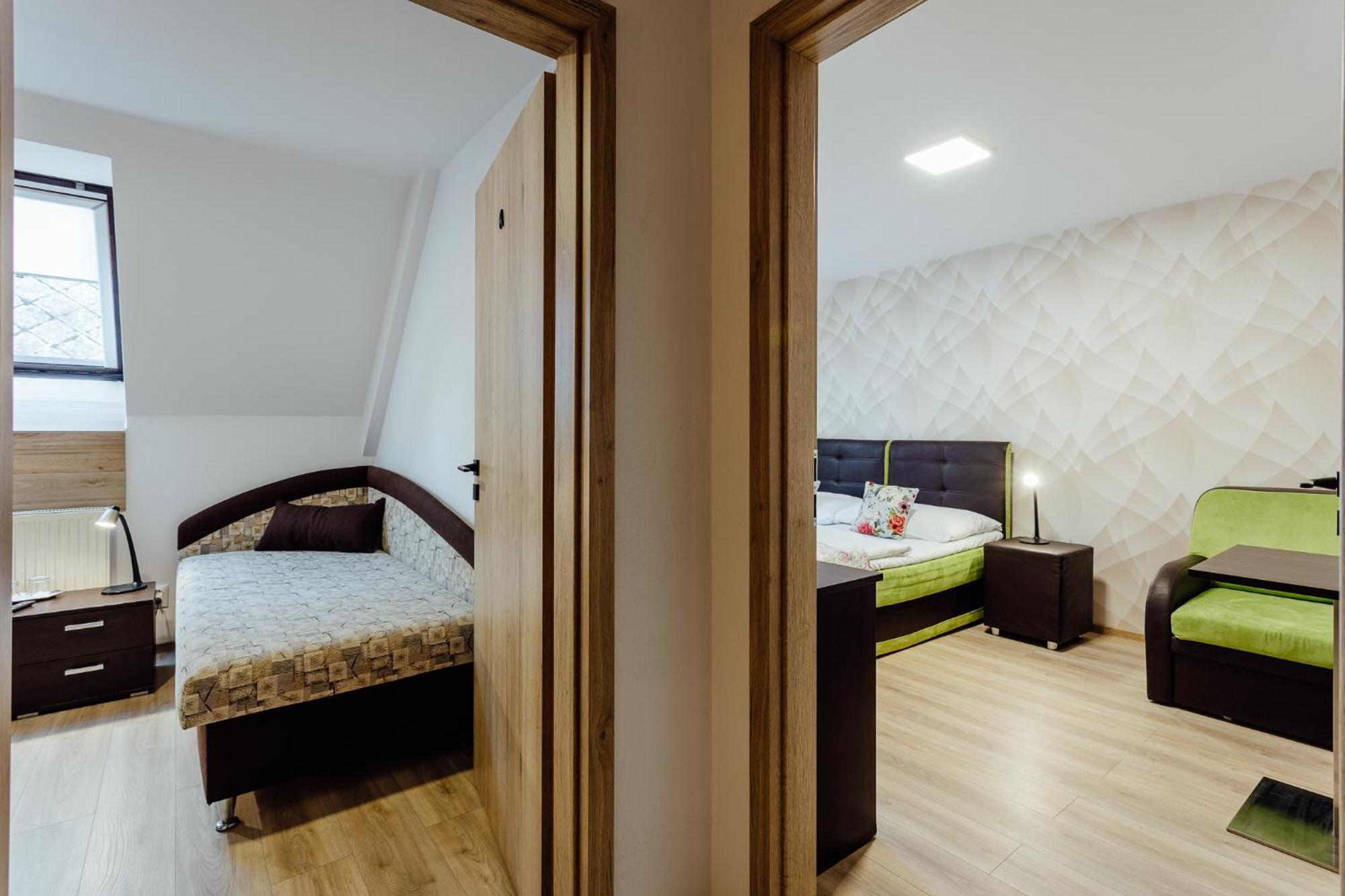 Penzion Panda 2 Turčianske Teplice Buitenkant foto